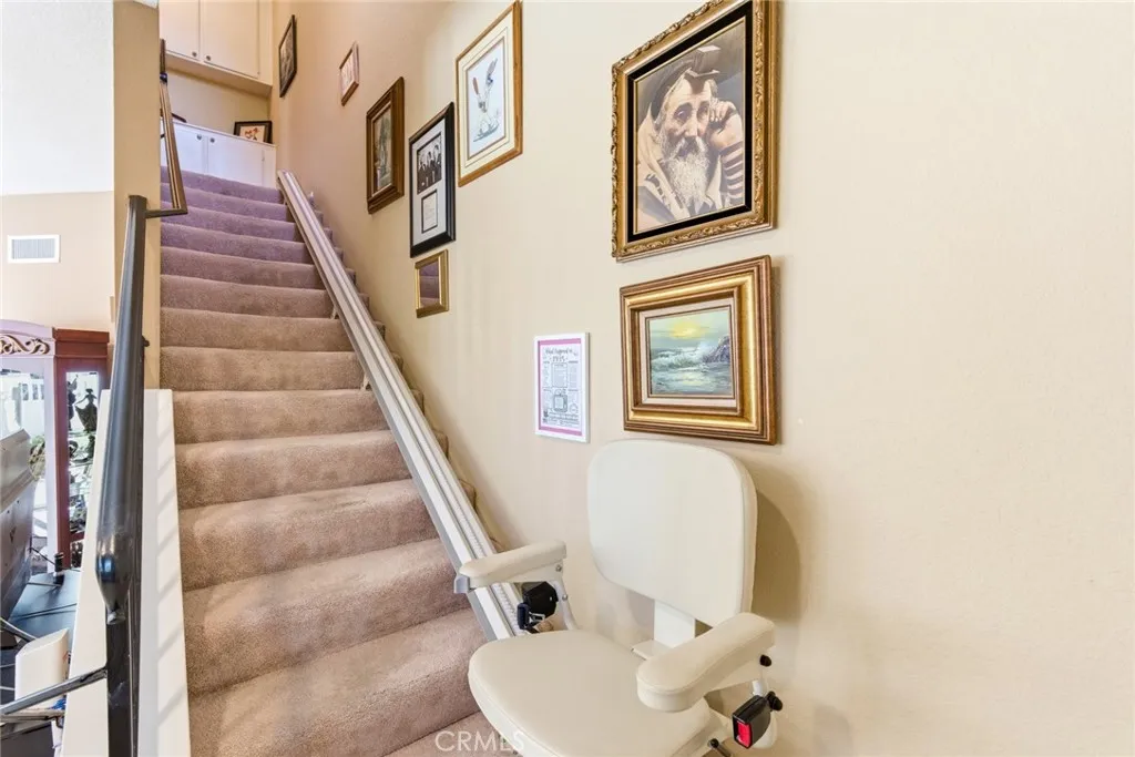 24376 Larchmont Court, Laguna Hills, CA 92653 - Photo 4 of 29, Laguna Hills, CA