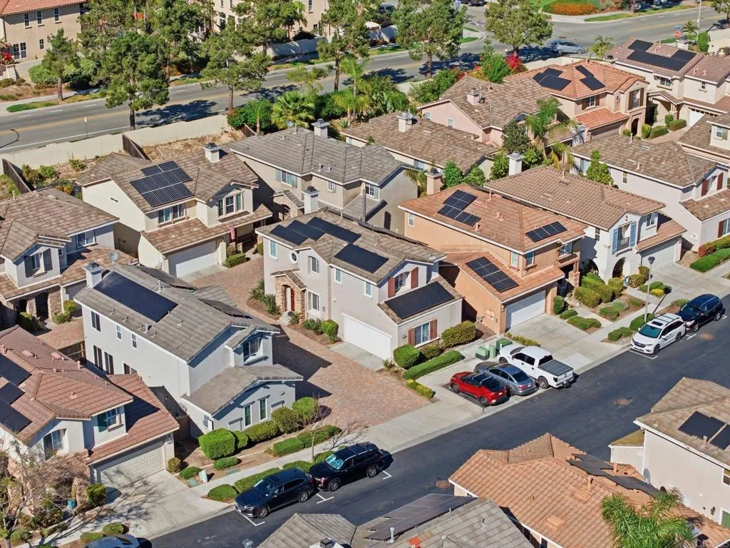 https://cdn.realtyfeed.com/cdn/127/306673517/2131427b81d20fd69cbb39f96ac81dcf.webp