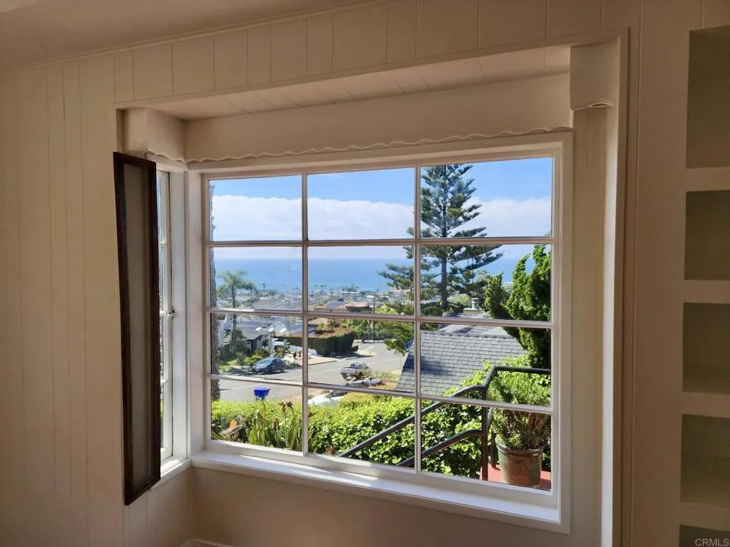 https://cdn.realtyfeed.com/cdn/127/306673562/53eed7f2adeddadf38d1f5f420cc8655.webp