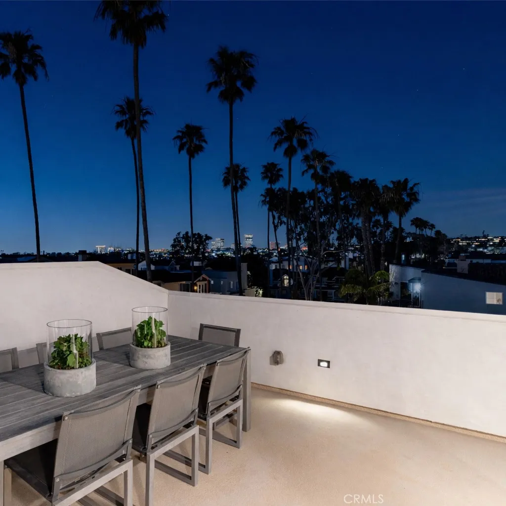 304 Goldenrod Avenue, Corona Del Mar, CA, 92625