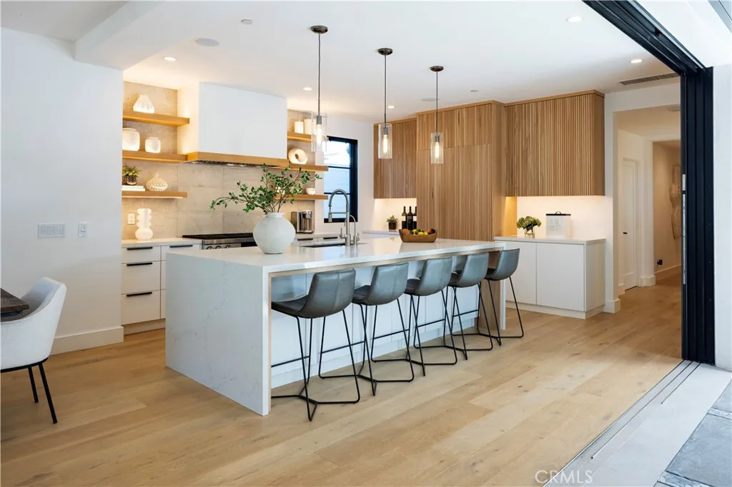 304 Goldenrod Avenue, Corona Del Mar, CA, 92625