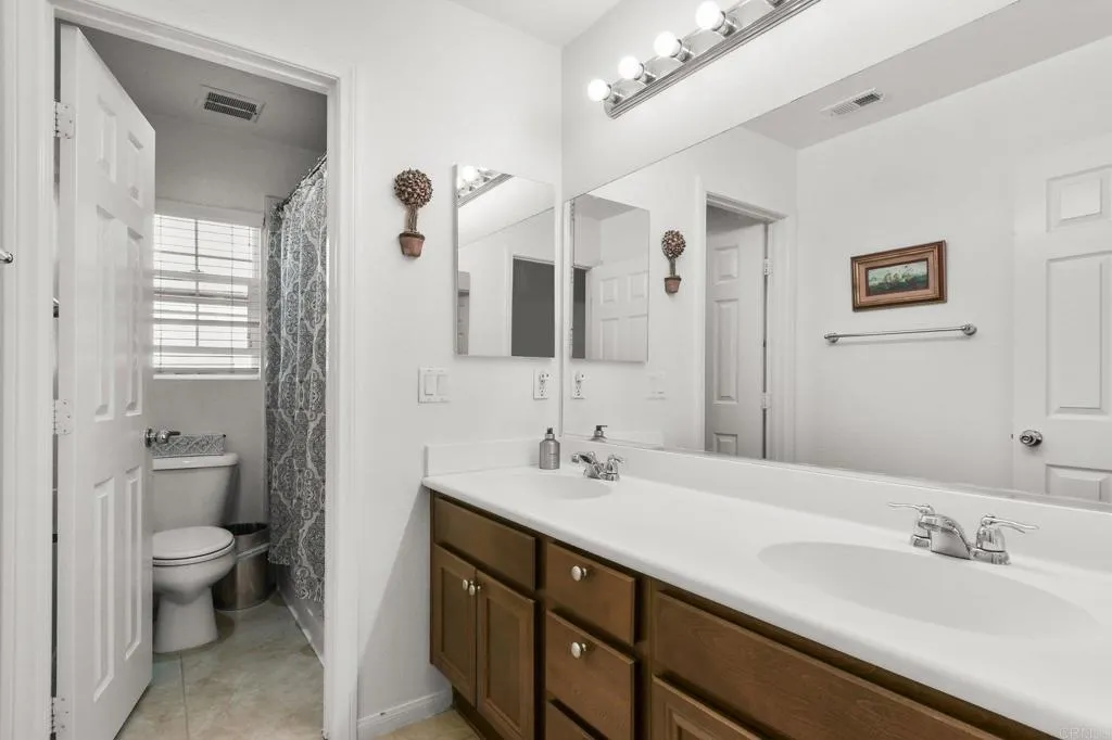 https://cdn.realtyfeed.com/cdn/127/306673666/74f96de1bc81b64e182512d8ca3a4f73.webp