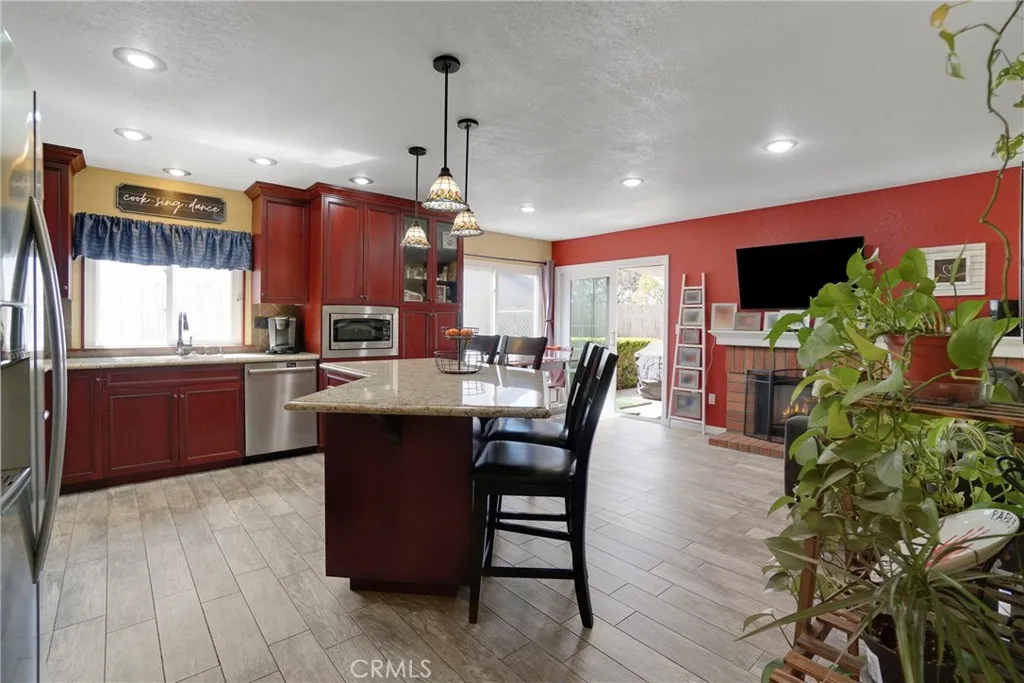 https://cdn.realtyfeed.com/cdn/127/306673668/0b93cdc50a0ab07d63923d6c322e2220.webp