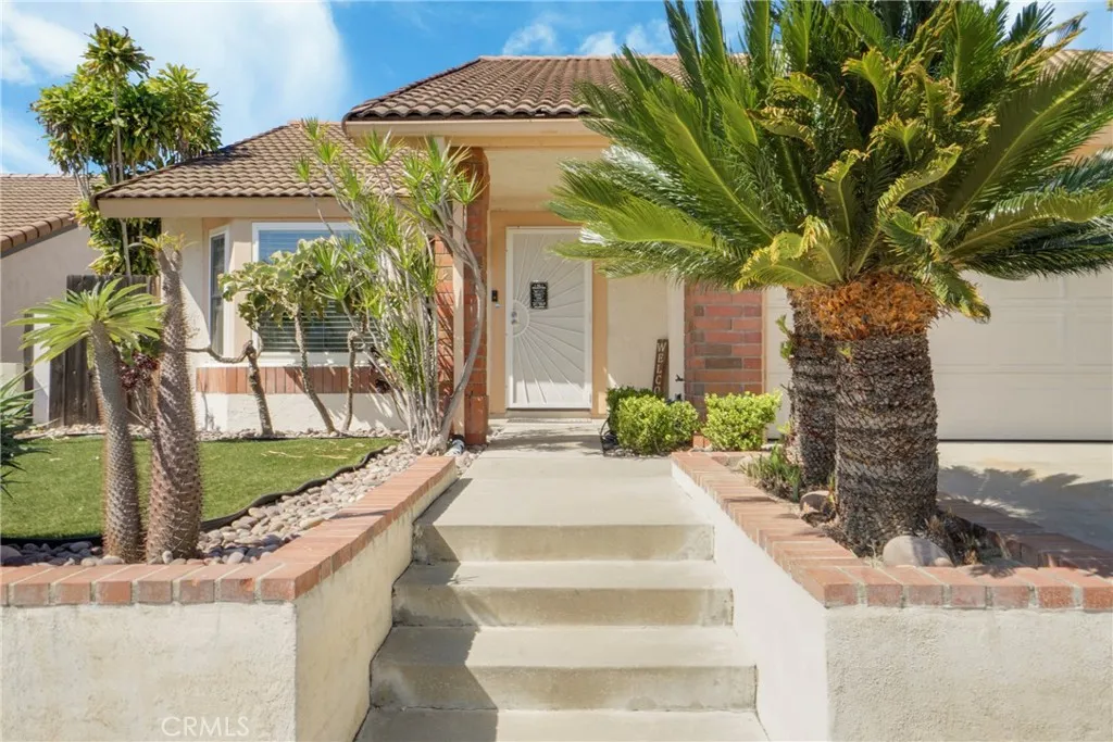 https://cdn.realtyfeed.com/cdn/127/306673668/0effb6a90f01ea5b855530835a448838.webp