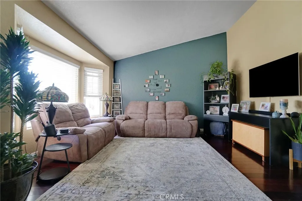 https://cdn.realtyfeed.com/cdn/127/306673668/4644de51082031811137d89b5121eeb7.webp