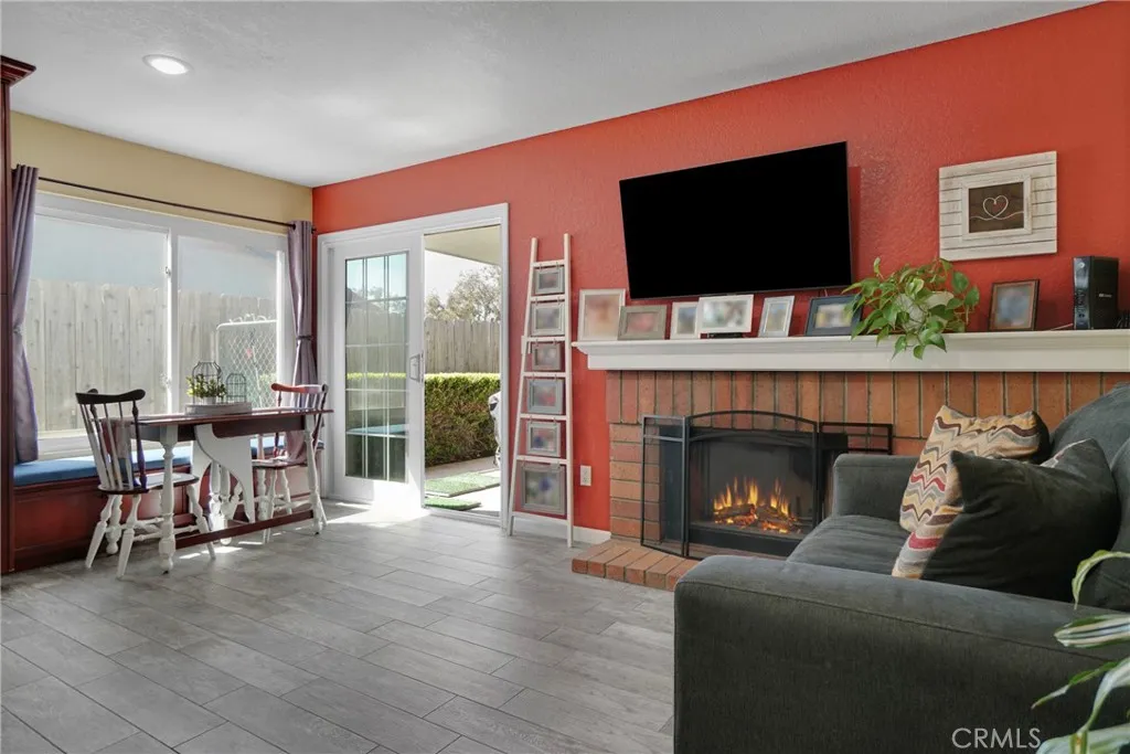 https://cdn.realtyfeed.com/cdn/127/306673668/a17f3981ab0845787d1390d7ec5bda65.webp