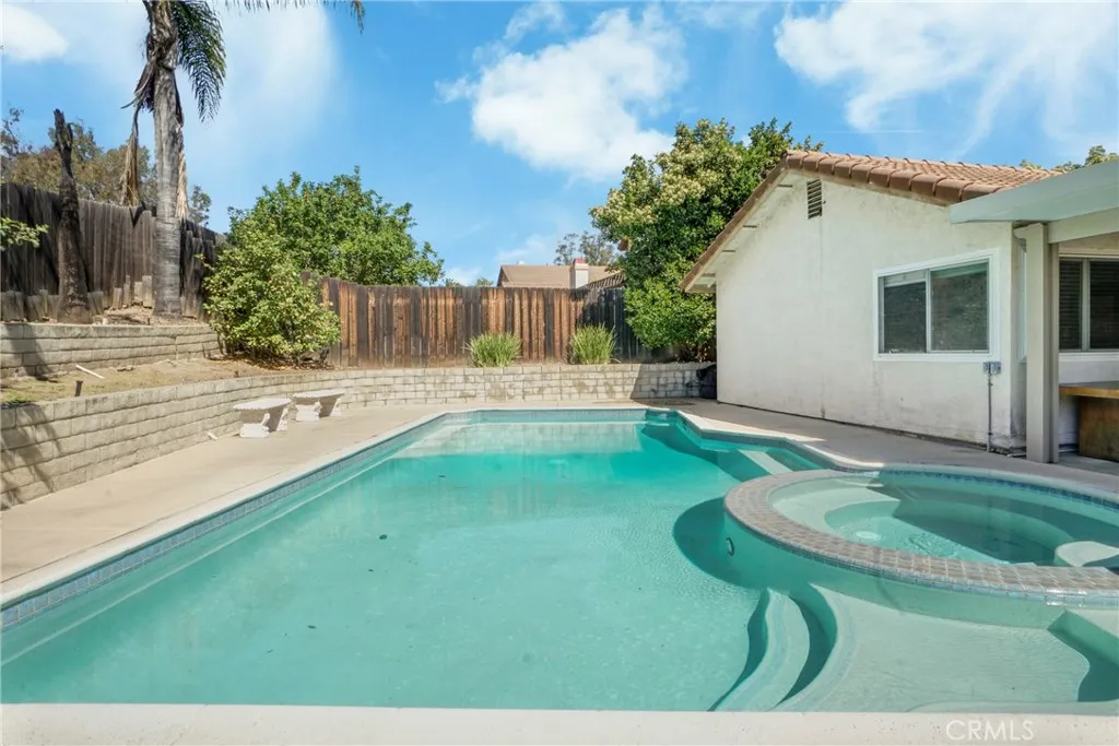 https://cdn.realtyfeed.com/cdn/127/306673668/ae28342316cf68177e607758741da48e.webp