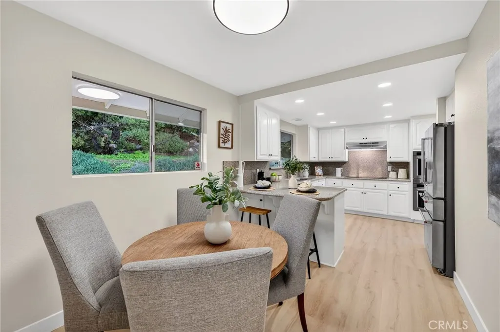 https://cdn.realtyfeed.com/cdn/127/306673670/675b43a6aaf162f1ea3ddef446e2f41e.webp
