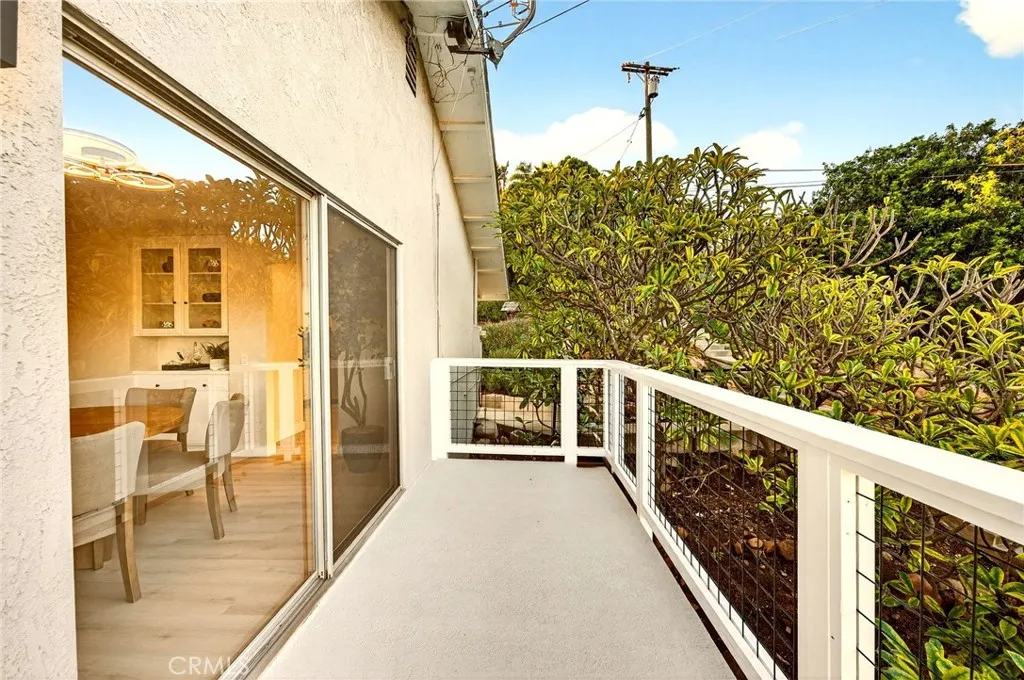 https://cdn.realtyfeed.com/cdn/127/306673670/9643ef04aa9ffe1265be7d9274f9c0c8.webp