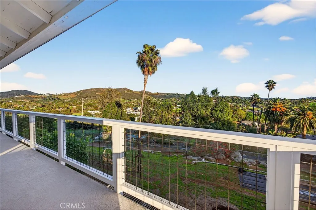 https://cdn.realtyfeed.com/cdn/127/306673670/eb98770e68b81189a40a29138fe0bf56.webp