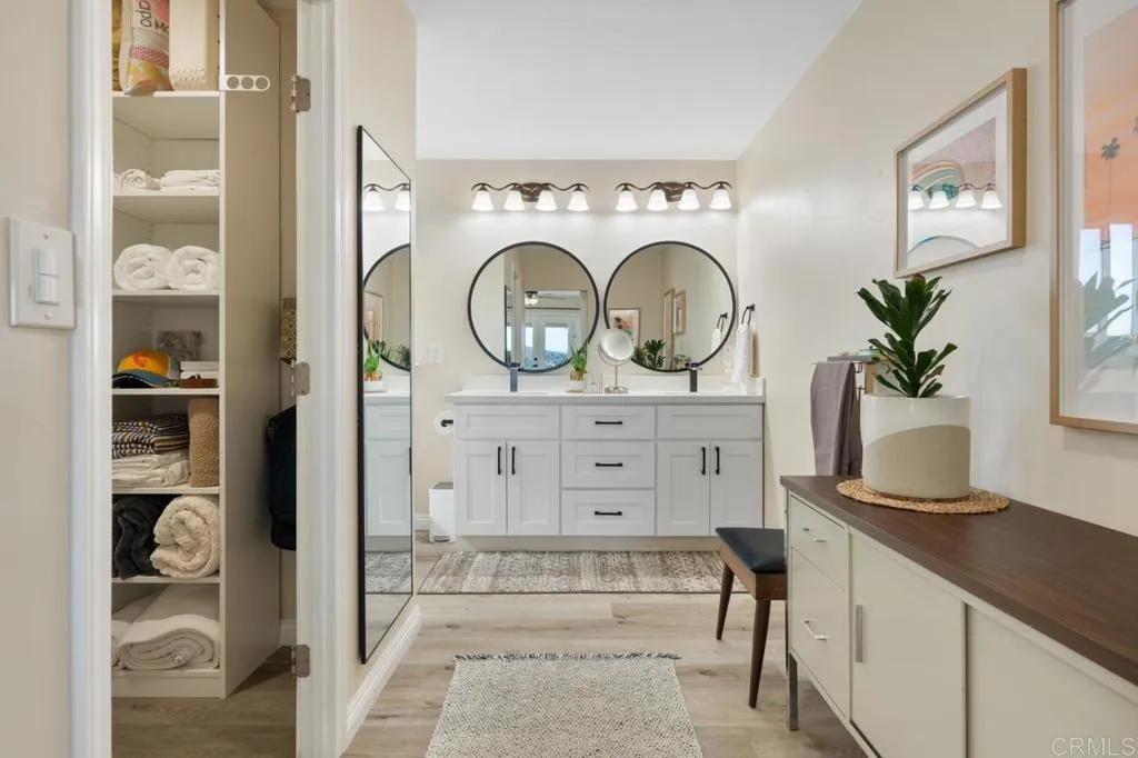 https://cdn.realtyfeed.com/cdn/127/306673671/d75e3f7c0e9b093b1677d880cfb3bd01.webp