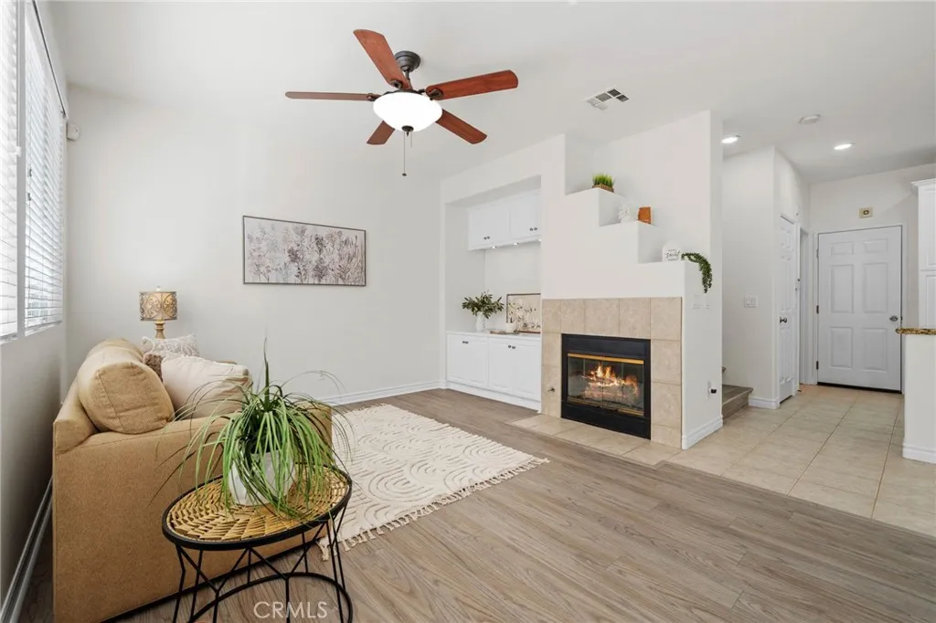 https://cdn.realtyfeed.com/cdn/127/306673681/094edb7ff303bba75f8f8e1662aa150c.webp