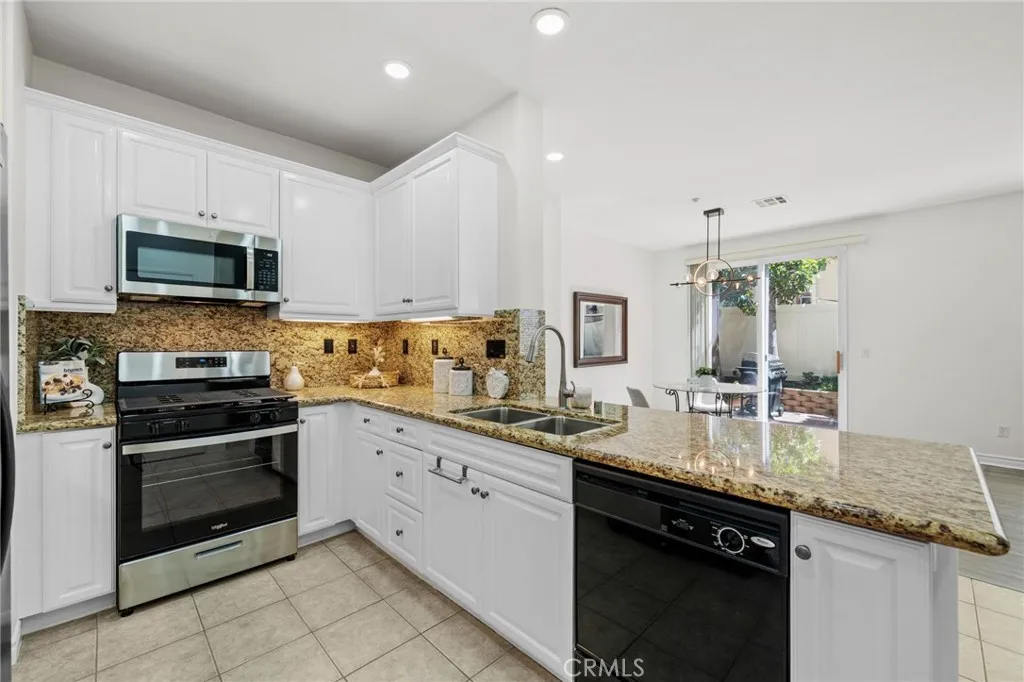 https://cdn.realtyfeed.com/cdn/127/306673681/41f6dd489095bf6c86f105a993765a58.webp