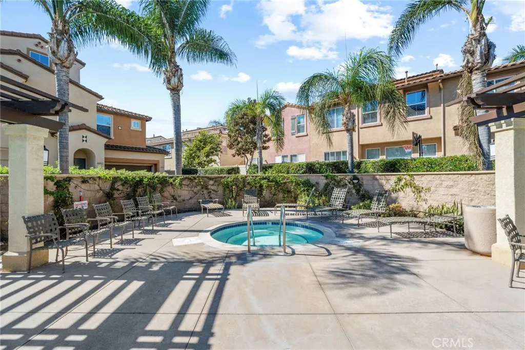 https://cdn.realtyfeed.com/cdn/127/306673681/433d1cd853074831973f8b20f8ec3e10.webp