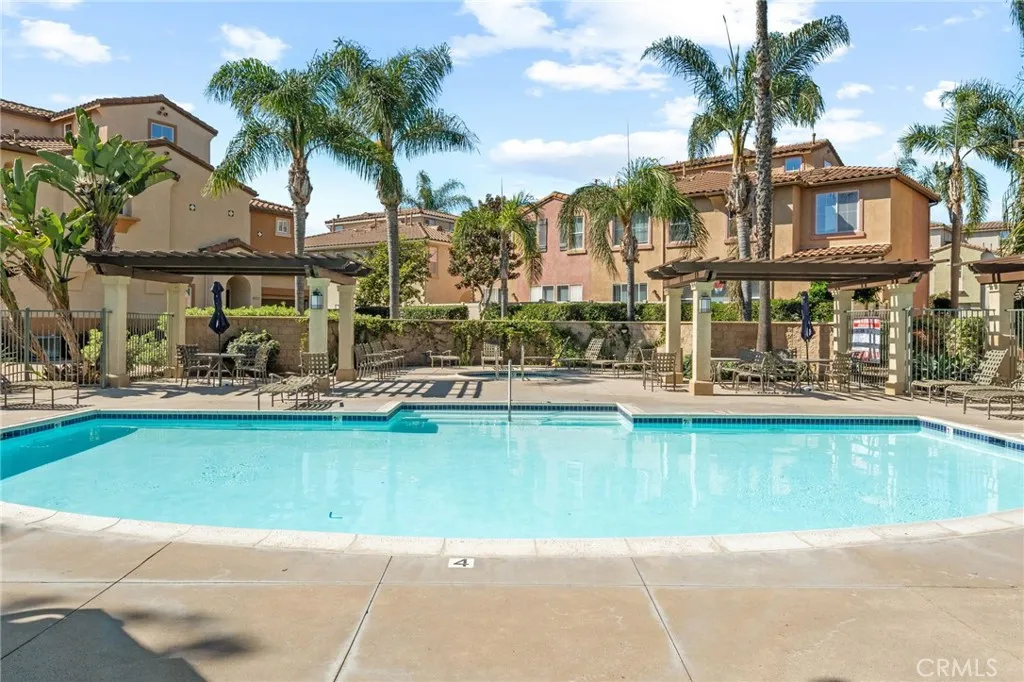 https://cdn.realtyfeed.com/cdn/127/306673681/727d132a6a27ebcd787d97f311d8db05.webp