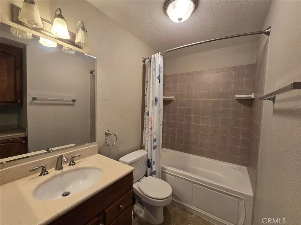 https://cdn.realtyfeed.com/cdn/127/306673737/48a280e05baa1f47ca51b4d047cd6c89.webp