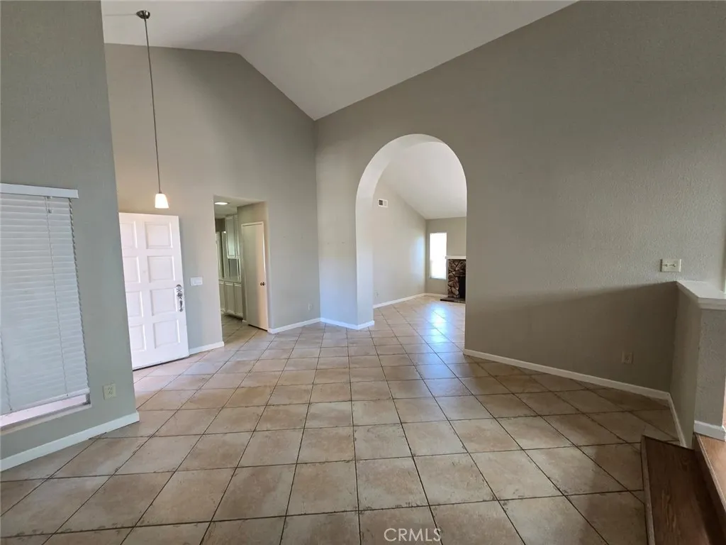 https://cdn.realtyfeed.com/cdn/127/306673737/57a984bbaa7f420facad50d460c01453.webp