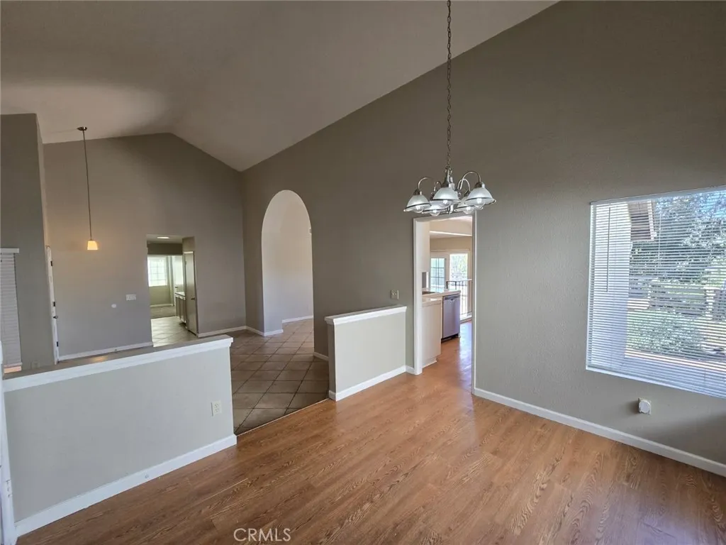 https://cdn.realtyfeed.com/cdn/127/306673737/76ed114c7bc9b446e9fdd4e03acf3392.webp