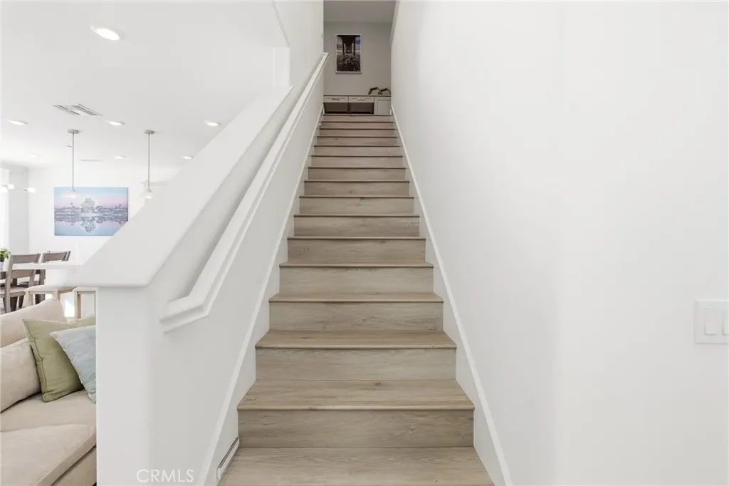 https://cdn.realtyfeed.com/cdn/127/306673754/e55c9990381c34216d2a7de81ecdae1d.webp