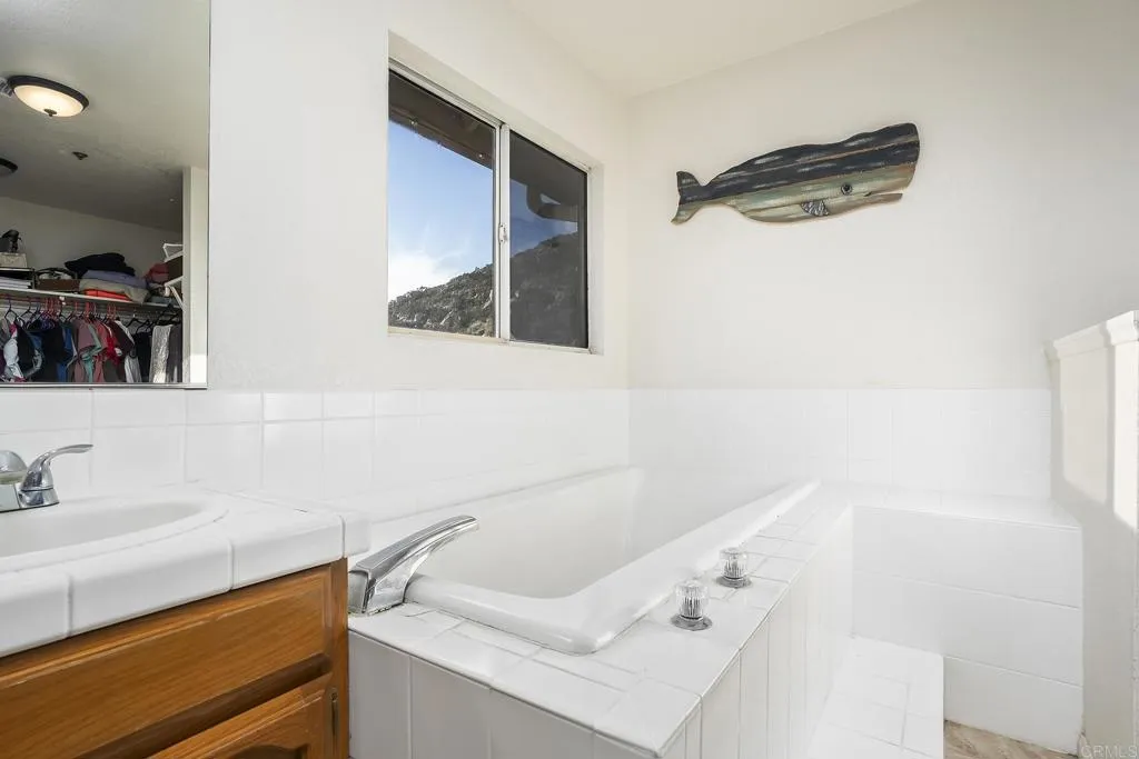 https://cdn.realtyfeed.com/cdn/127/306673814/a52146271bd3c8c554b1548e35a11095.webp