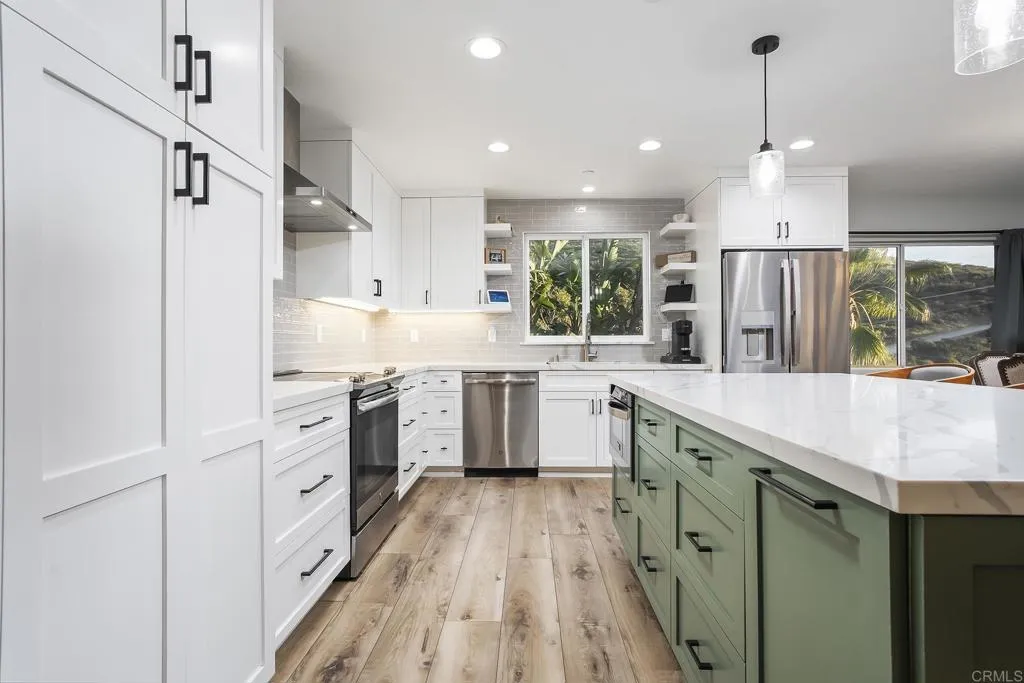 https://cdn.realtyfeed.com/cdn/127/306673814/aa7dd44287c65dc5dab482e04930c02d.webp