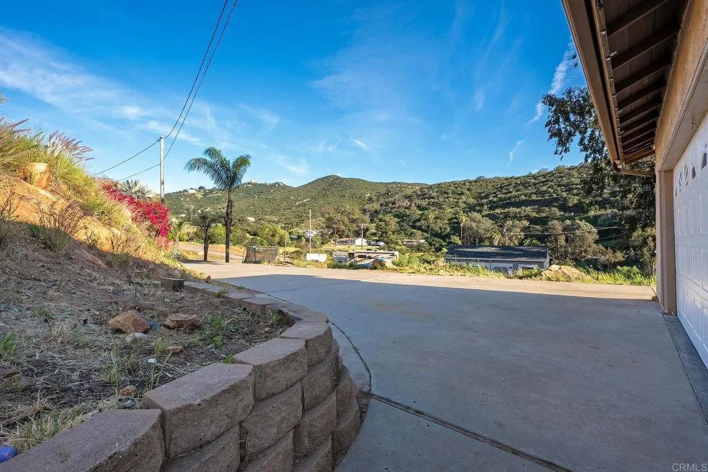 https://cdn.realtyfeed.com/cdn/127/306673814/cf36caeccd5a873d25bb60717e9260a6.webp