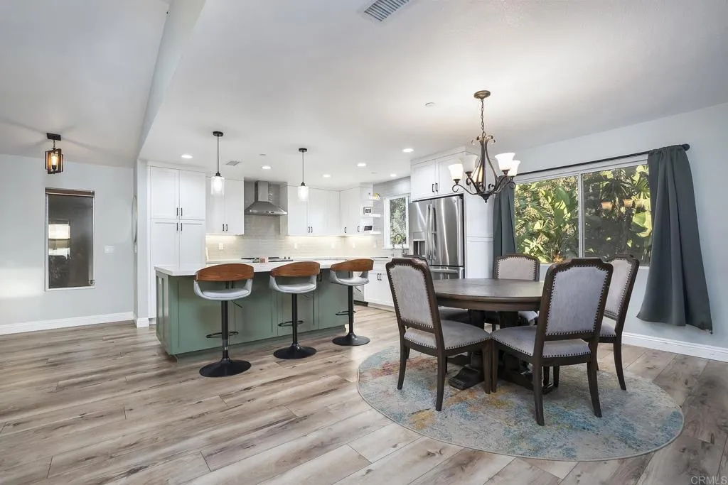 https://cdn.realtyfeed.com/cdn/127/306673814/fa55e0520e930b4f1b68297ef78b378c.webp