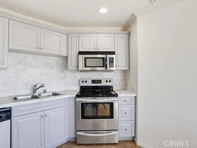 https://cdn.realtyfeed.com/cdn/127/306673845/4152c14f6cd095de783379df1979d296.webp