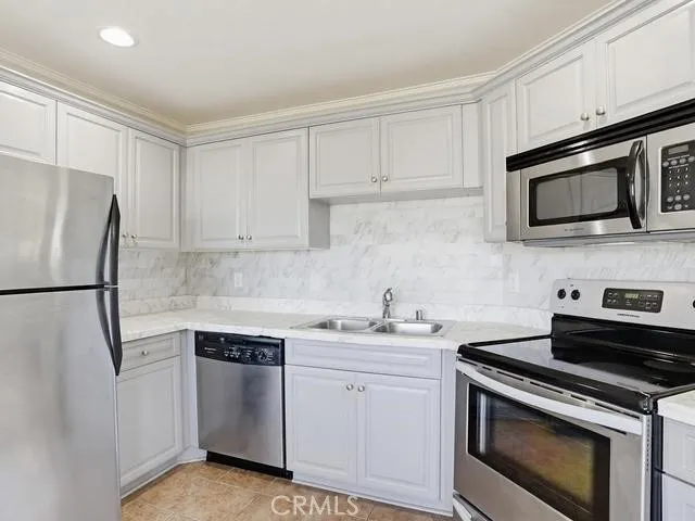 https://cdn.realtyfeed.com/cdn/127/306673845/c2d697382f643ba79966062425f7d60d.webp
