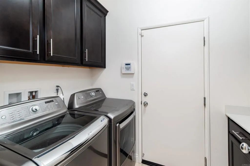 https://cdn.realtyfeed.com/cdn/127/306673887/13e5730515bb279421e746705a2dfdfd.webp