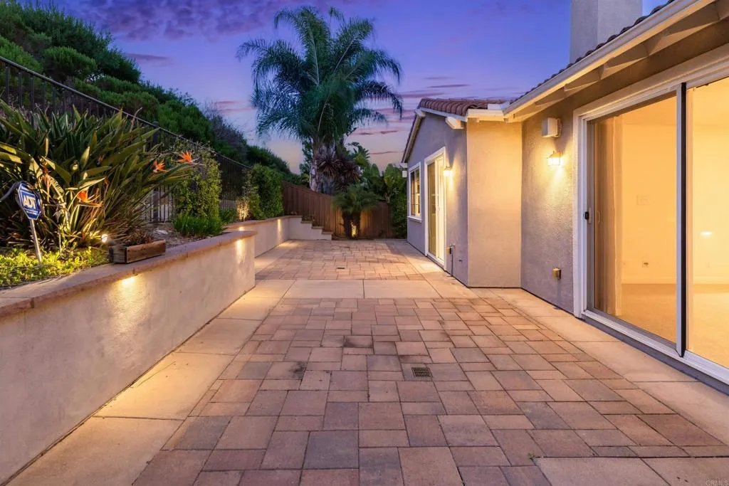 https://cdn.realtyfeed.com/cdn/127/306673887/8a9c1f38700d90077c700b98a78fc6c8.webp