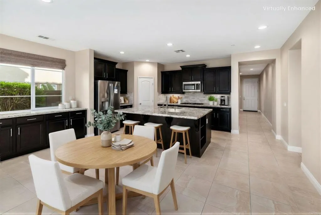 https://cdn.realtyfeed.com/cdn/127/306673887/8d7c125a837b7790c0760b28e1383ea4.webp