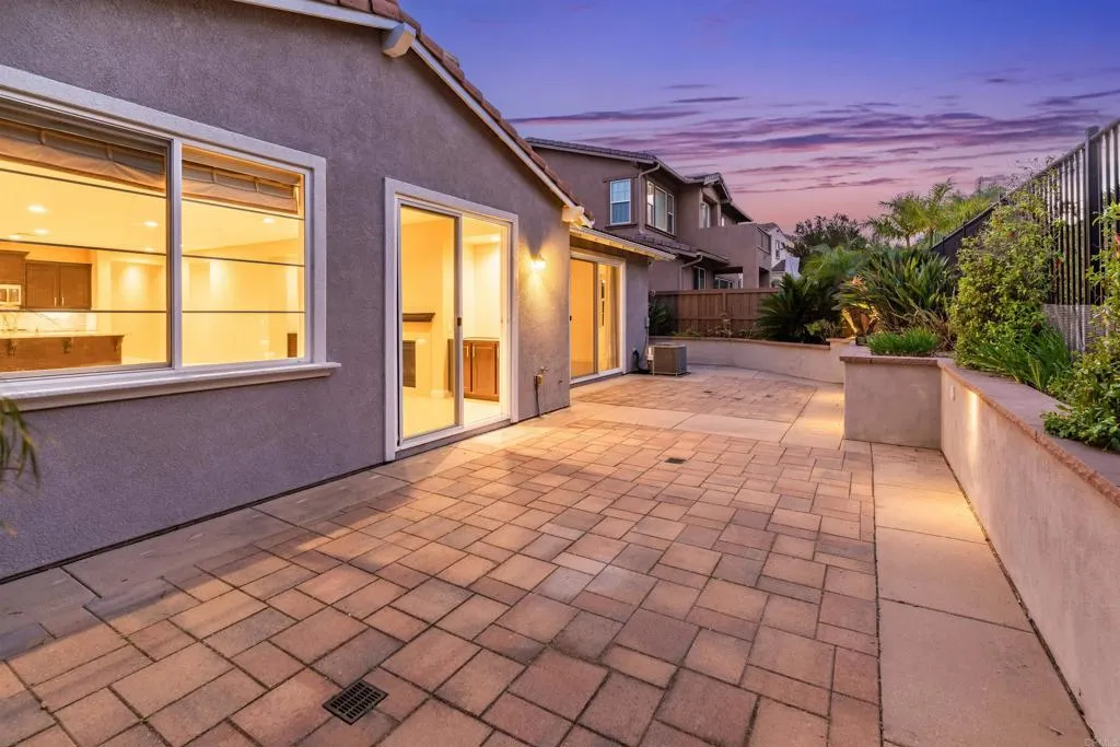 https://cdn.realtyfeed.com/cdn/127/306673887/f2c2deeb50251edd9ffdcbbe8f9fe4e5.webp