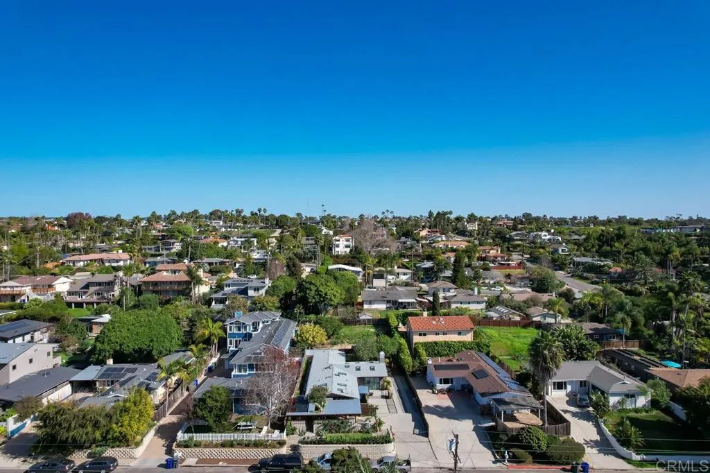 https://cdn.realtyfeed.com/cdn/127/306673941/001e63b2a973dd03b0df7907c0164b5e.webp