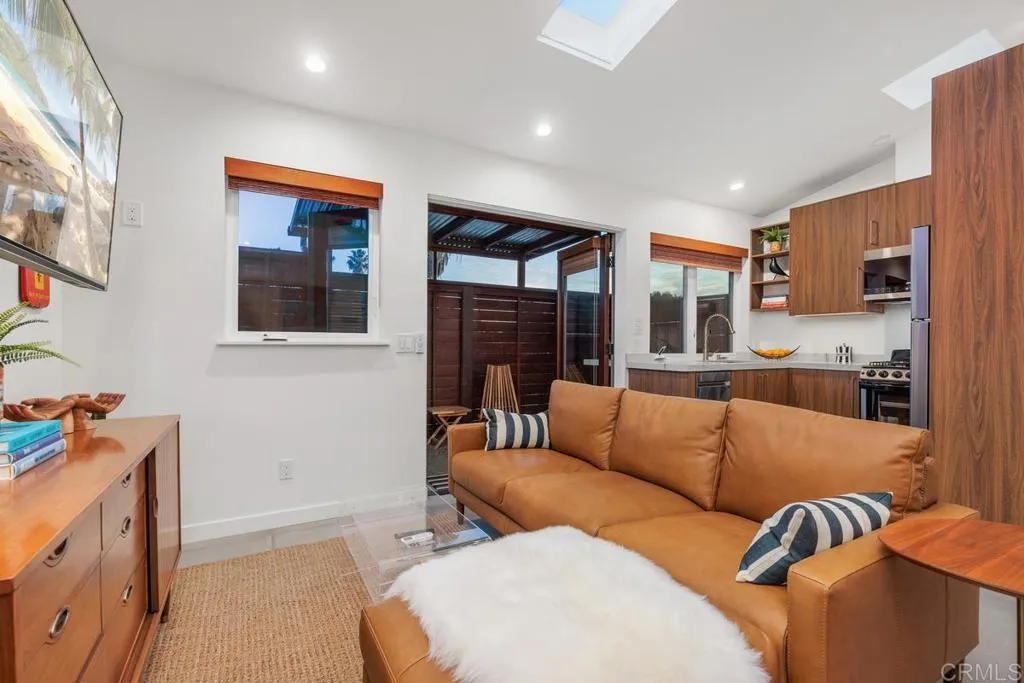 https://cdn.realtyfeed.com/cdn/127/306673941/5fb5fbf0a40c2bd4770abe5660ded9dc.webp