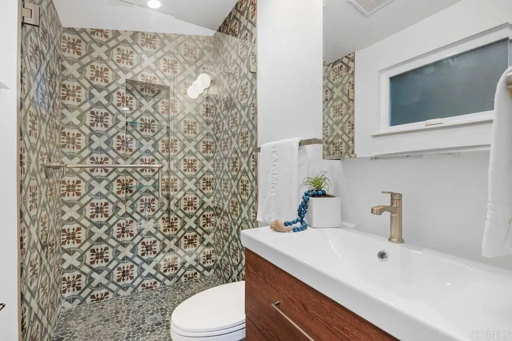 https://cdn.realtyfeed.com/cdn/127/306673941/b1fbab0c615038524dd83255d09b5d42.webp