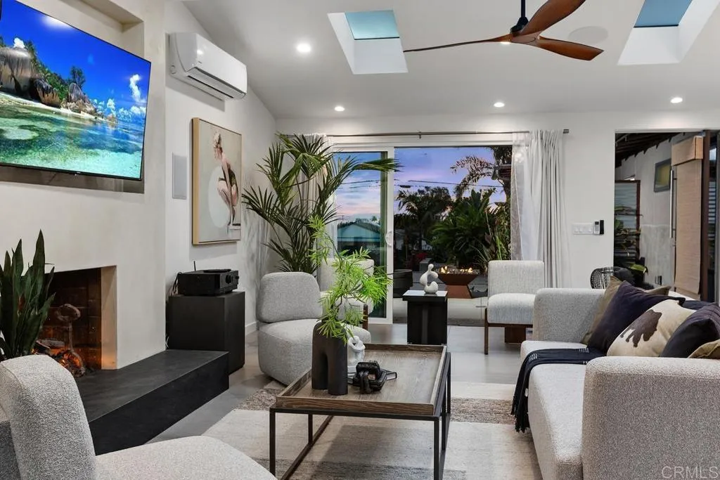 https://cdn.realtyfeed.com/cdn/127/306673941/de0da257dced2678b43441caed05b31b.webp