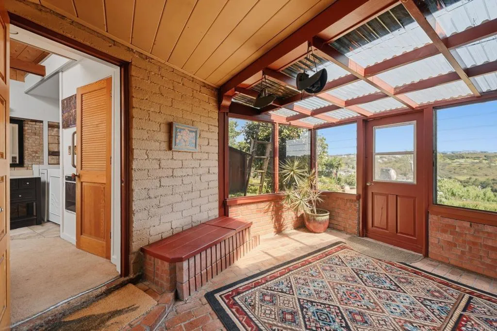 https://cdn.realtyfeed.com/cdn/127/306674013/b740f197dc75851d19de8817cf8c6e12.webp