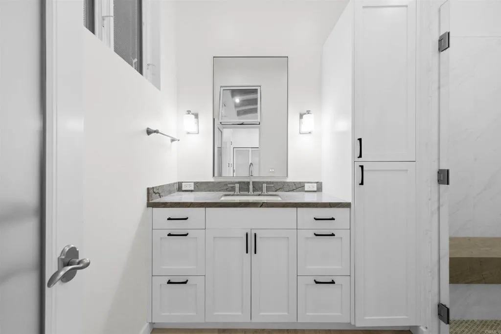 https://cdn.realtyfeed.com/cdn/127/306674050/1b5d9d030b56bdad8fcf5eb924ee763f.webp