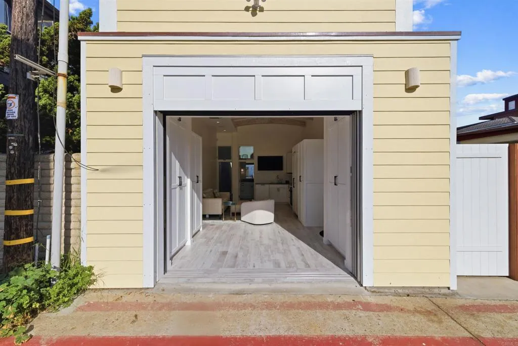 https://cdn.realtyfeed.com/cdn/127/306674050/1ed8034f44e88128fe653fe296213b2c.webp
