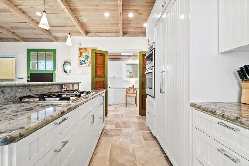 https://cdn.realtyfeed.com/cdn/127/306674050/42dacdb34e03125c22711ec1e8fa520a.webp