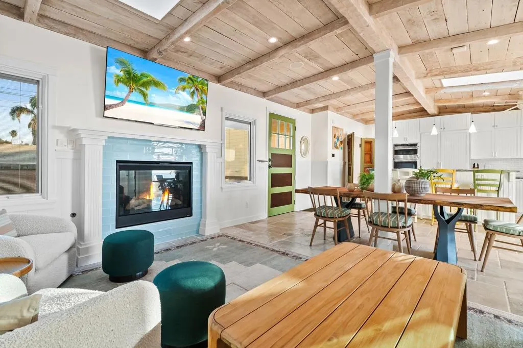 https://cdn.realtyfeed.com/cdn/127/306674050/88c6306dbafe4c66e7884d6aaf8580d8.webp