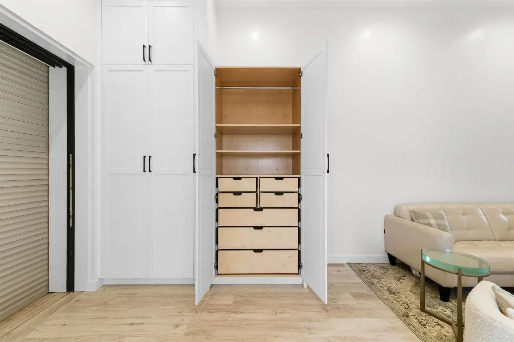 https://cdn.realtyfeed.com/cdn/127/306674050/9aa6859ba0e9af4b5559d91c78ff5eaa.webp