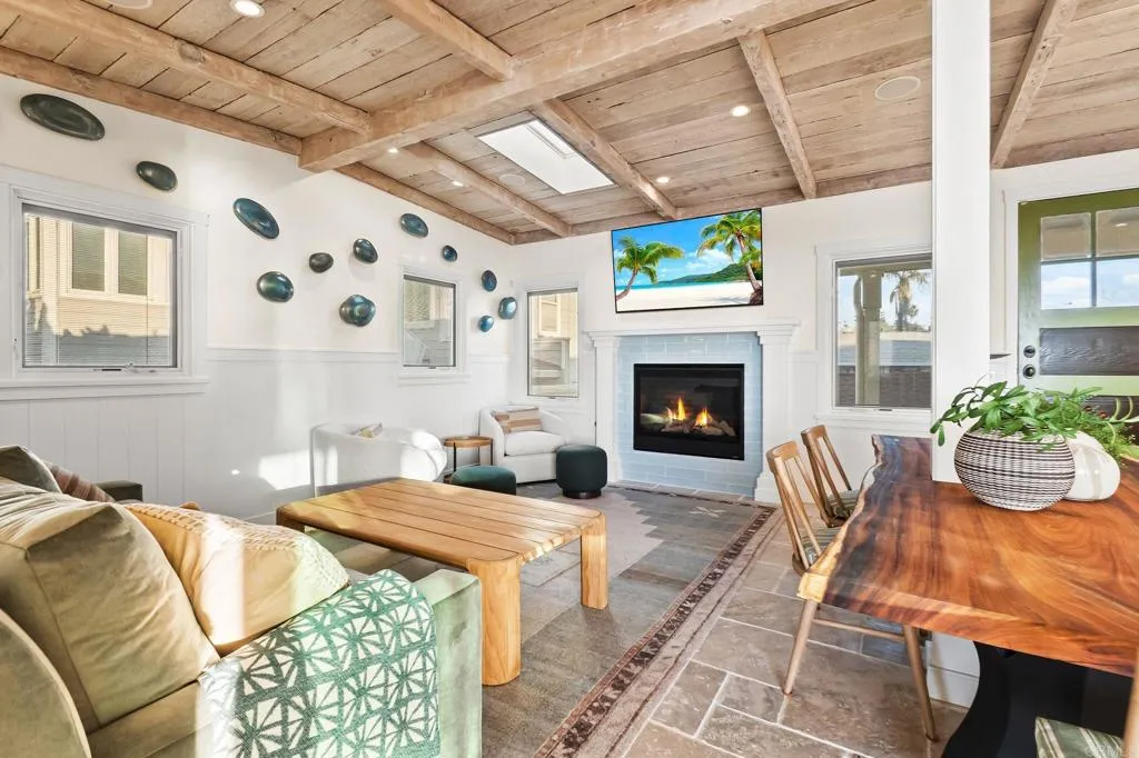 https://cdn.realtyfeed.com/cdn/127/306674050/d0c923439802fb75228ce30c04f04f2d.webp