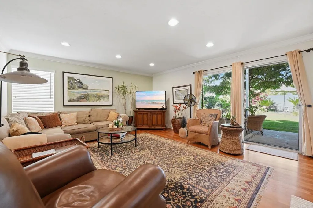 https://cdn.realtyfeed.com/cdn/127/306674150/04031b0cf70868a04778395da8119a8c.webp