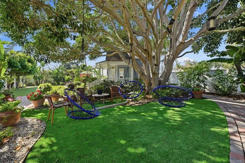 https://cdn.realtyfeed.com/cdn/127/306674150/350cf6a7cd084eea1bdf30bdcca0b824.webp