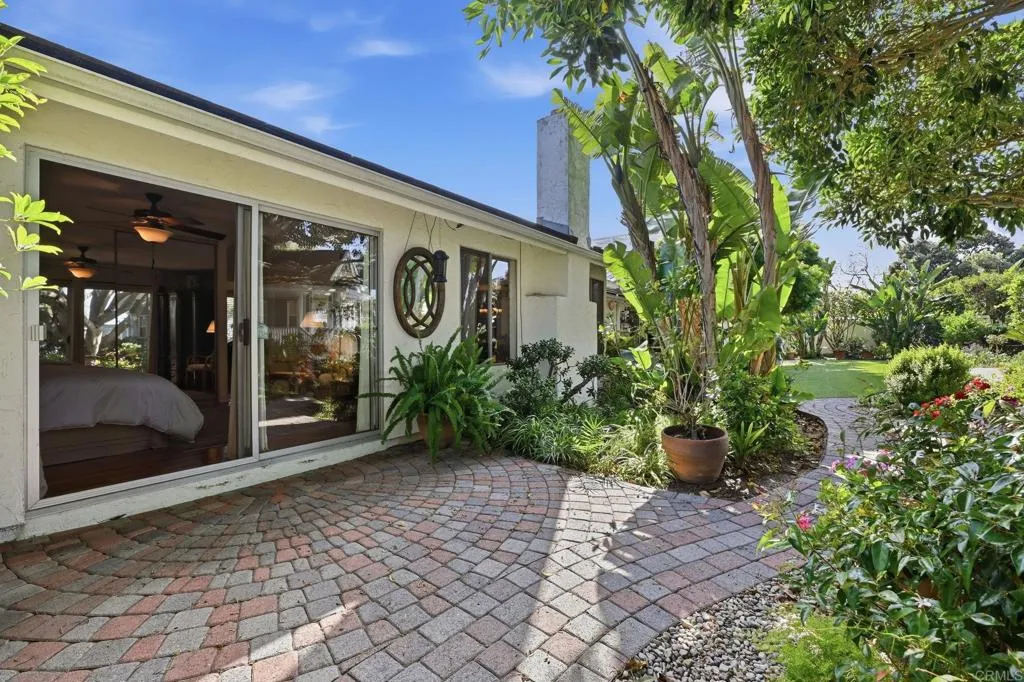 https://cdn.realtyfeed.com/cdn/127/306674150/5340e6e2d7737345b1b8e2c3b909dcb7.webp