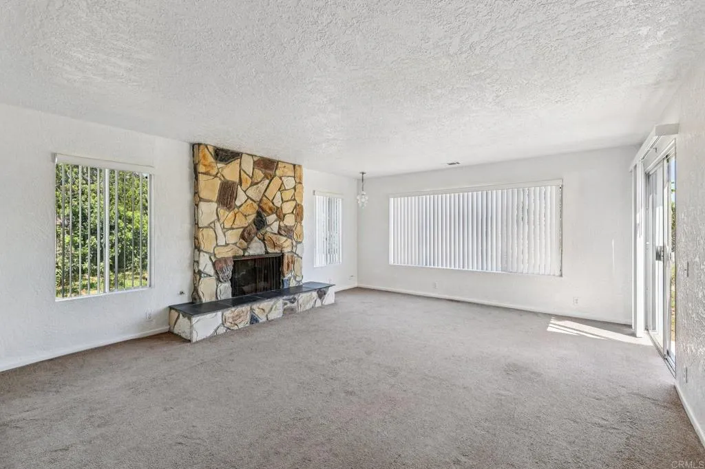 https://cdn.realtyfeed.com/cdn/127/306674191/2c55816630a7e770e76f001e0821ca36.webp