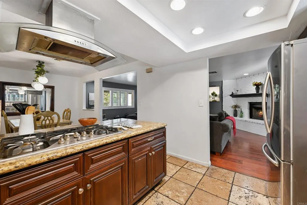 https://cdn.realtyfeed.com/cdn/127/306674235/58ddd4f6e3eb22ca25754074e0ff2164.webp