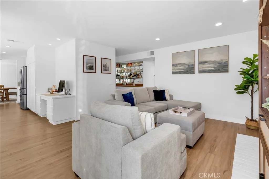https://cdn.realtyfeed.com/cdn/127/306674277/32026c18507c35091abd00b336c23eaa.webp